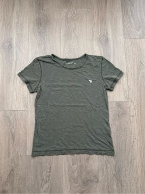 abercrombie kids olive green short sleeve tee with logo